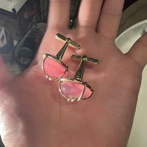 Unique Vintage Pink and Gold Cuff Links Like New